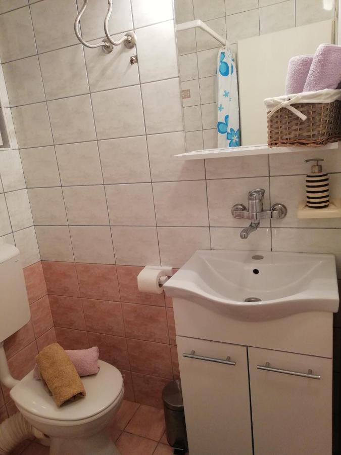 Hotel Apartman Komadina Makarska Esterno foto